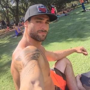 Meet your Posher, Edu